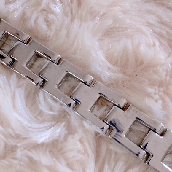 Stainless Steel Two Tone Link Bracelet Bracelet - Picture 6 of 6